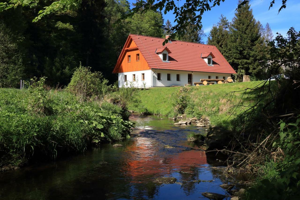 Chalupa U Prvni Skaly Chribska Exterior photo