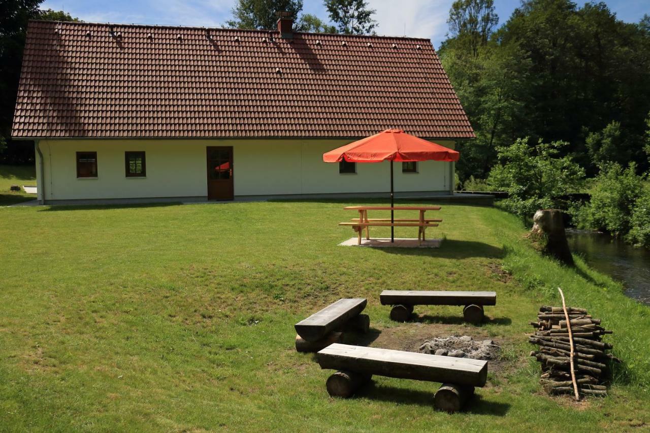 Chalupa U Prvni Skaly Chribska Exterior photo