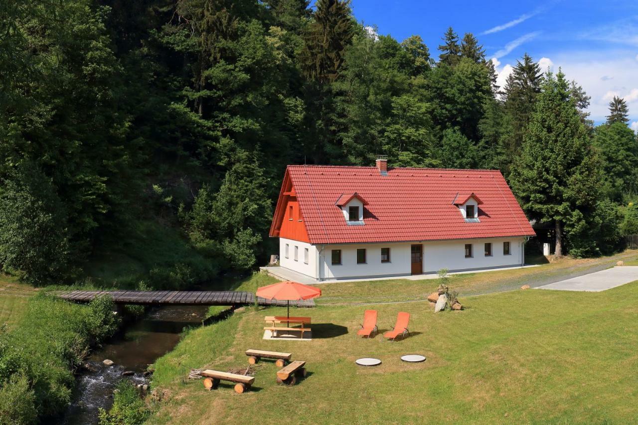 Chalupa U Prvni Skaly Chribska Exterior photo